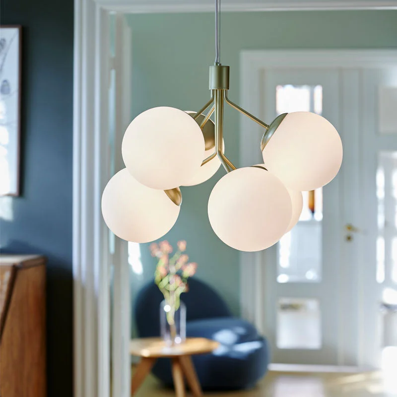 Chandeliers with Adjustable Arms for Directional LightingModern 6-Globe Chandelier