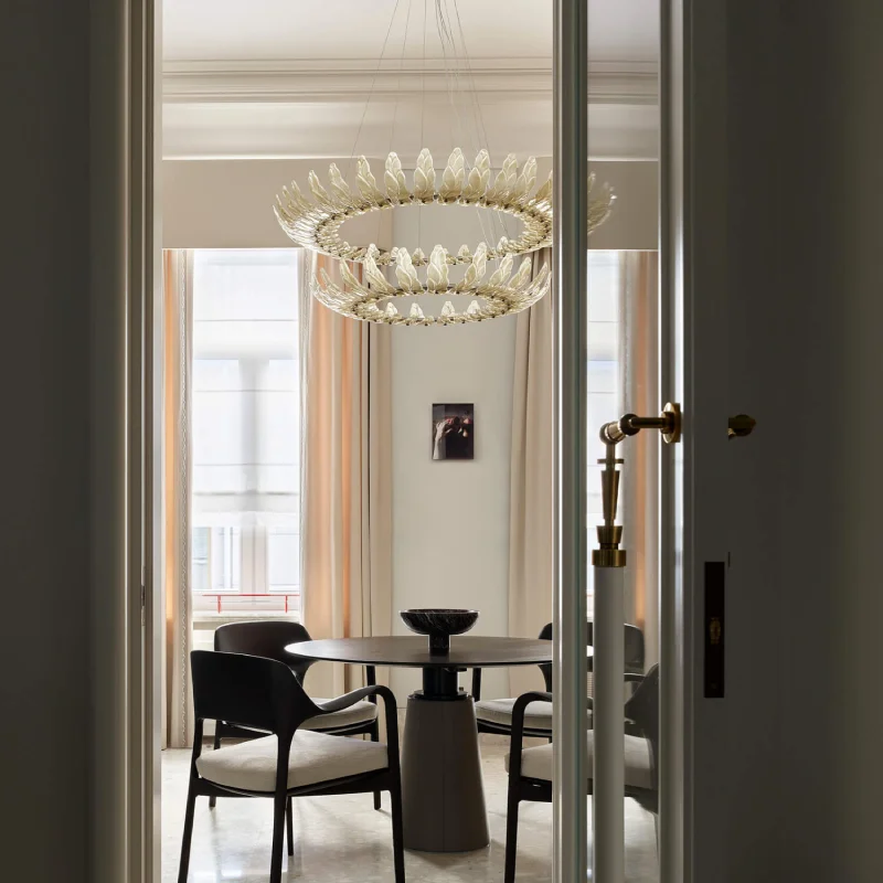 Chandeliers with Venetian Glass for a Luxurious LookSatin Glass Leaf Chandelier