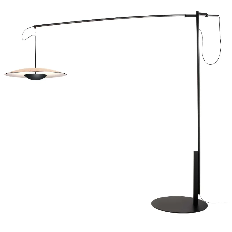 Metal Floor Lamp with a Matte Black Finish for a Sleek LookGinger XL