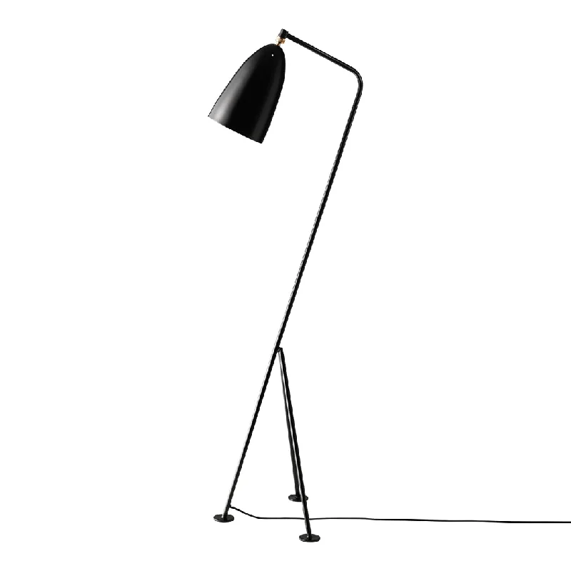 Victorian Style Floor Lamp for Traditional and Elegant InteriorsGrossman Gräshoppa Floor Lamp