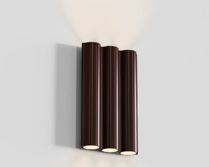 wood wall lamps with natural grain for a warm and organic feelSilo 3WA