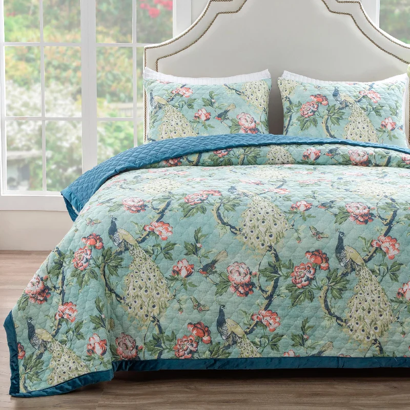 mid - century modern bedspreads with iconic shapes and colors for a stylish spaceMartina Quilted Bedding Set, Twin mid - century modern bedspreads with iconic shapes and colors for a stylish spaceMartina Quilted Bedding Set, Twin