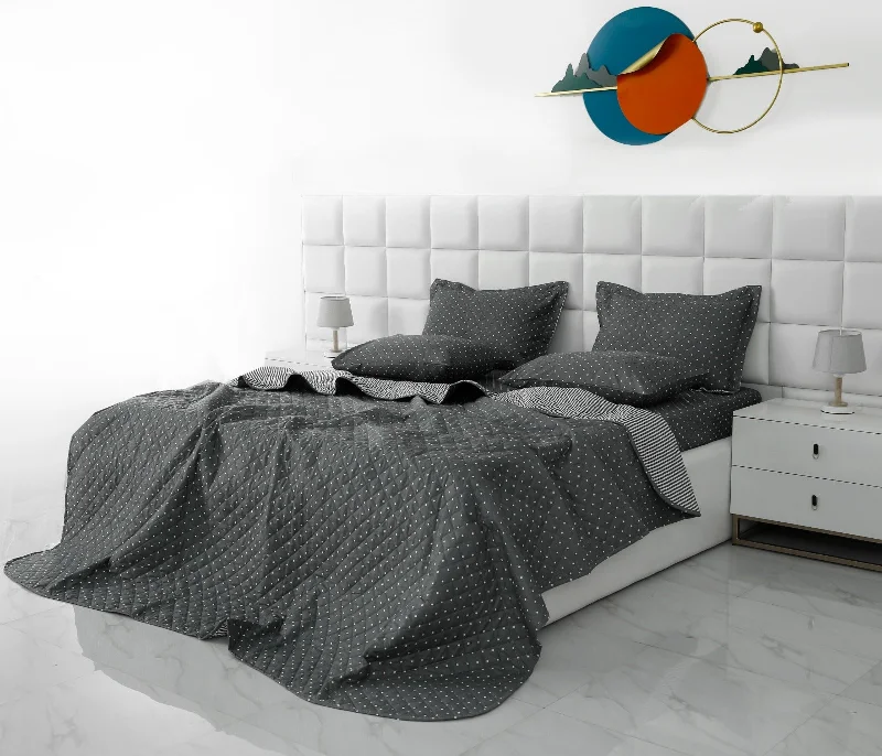 silk bedspreads with a luxurious and smooth texture6 PCs Bed Spread Set-Grey Polka silk bedspreads with a luxurious and smooth texture6 PCs Bed Spread Set-Grey Polka
