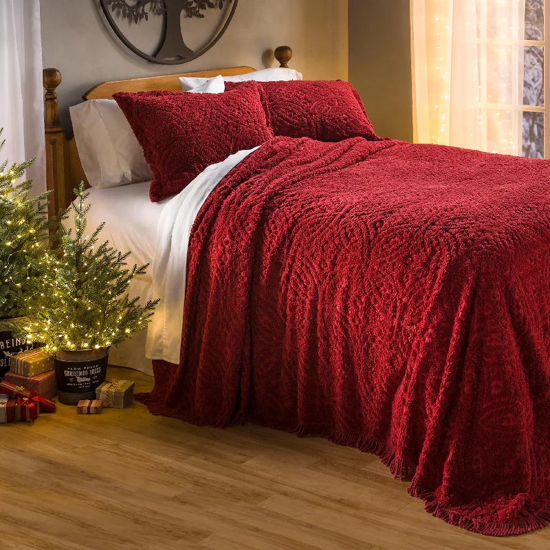 country style bedspreads with floral prints and gingham accents for a homely feelQueen Wedding Ring Tufted Chenille Bedspread country style bedspreads with floral prints and gingham accents for a homely feelQueen Wedding Ring Tufted Chenille Bedspread
