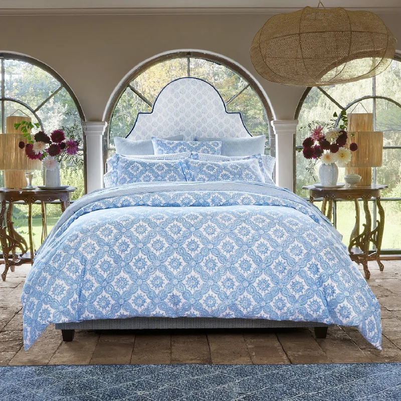 Organic cotton - filled duvets for a chemical - free and eco - friendly choiceAkash Azure Organic Duvet Organic cotton - filled duvets for a chemical - free and eco - friendly choiceAkash Azure Organic Duvet