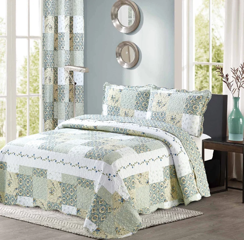 coastal style bedspreads with nautical elements like anchors and stripes for beach - themed roomsFloral Printed Patchwork Blue/Green Bedspread/Quilt Set coastal style bedspreads with nautical elements like anchors and stripes for beach - themed roomsFloral Printed Patchwork Blue/Green Bedspread/Quilt Set