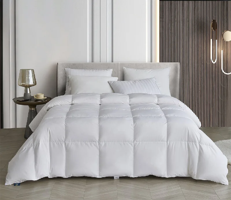 Full - size comforters suitable for full - sized beds in guest rooms or small bedroomsSerta All Season Polyester and Cotton Blend Goose Down Fiber Comforter Full - size comforters suitable for full - sized beds in guest rooms or small bedroomsSerta All Season Polyester and Cotton Blend Goose Down Fiber Comforter