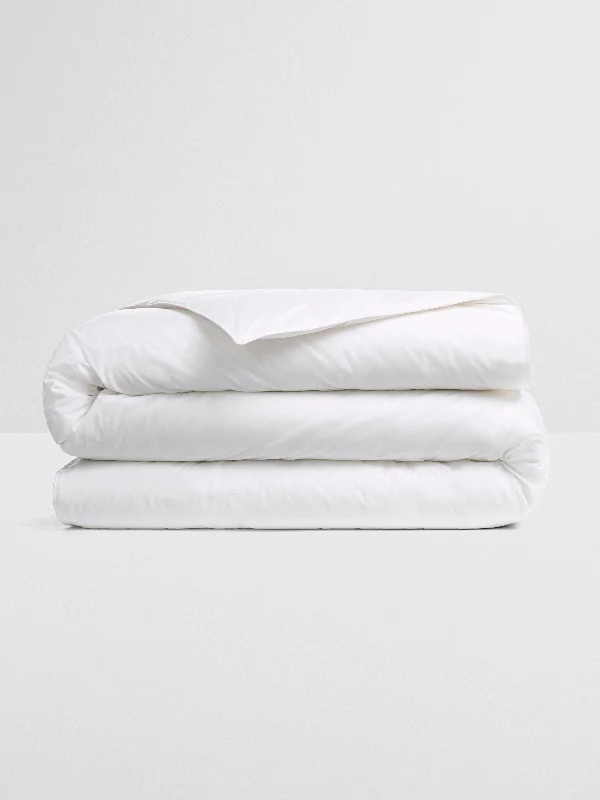 Full - size duvets for full - sized beds in guest rooms or smaller bedroomsAll Seasons Duvet Full - size duvets for full - sized beds in guest rooms or smaller bedroomsAll Seasons Duvet