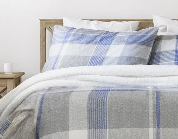 Duck down comforters with a softer feel and good warmth retentionArdor Boudoir 3PC Comforter Set, Melrose- QB/KB Duck down comforters with a softer feel and good warmth retentionArdor Boudoir 3PC Comforter Set, Melrose- QB/KB