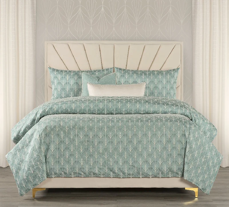 King - size comforters to fit large king - sized beds perfectlyAt The Gate Blue King Comforter Set King - size comforters to fit large king - sized beds perfectlyAt The Gate Blue King Comforter Set