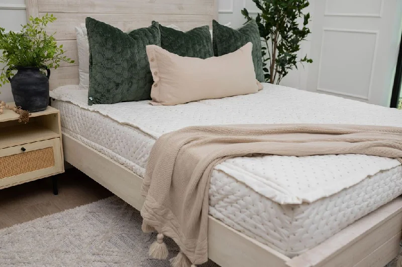 Mohair blankets with a unique sheen and softnessAva Throw
