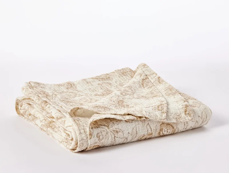 Fleece blankets for a cozy and plush textureBalboa Organic Matelasse Print Throw