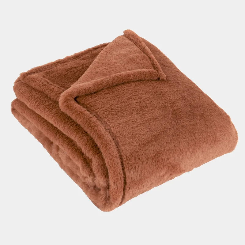 tropical style bedspreads with palm leaves and bright colors for a vacation - like vibeBanbury - Rust Faux Fur Throw 150x200cm tropical style bedspreads with palm leaves and bright colors for a vacation - like vibeBanbury - Rust Faux Fur Throw 150x200cm