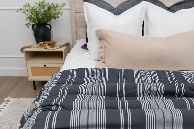 Alpaca wool blankets for a hypoallergenic and warm optionBeau Luxe Blanket