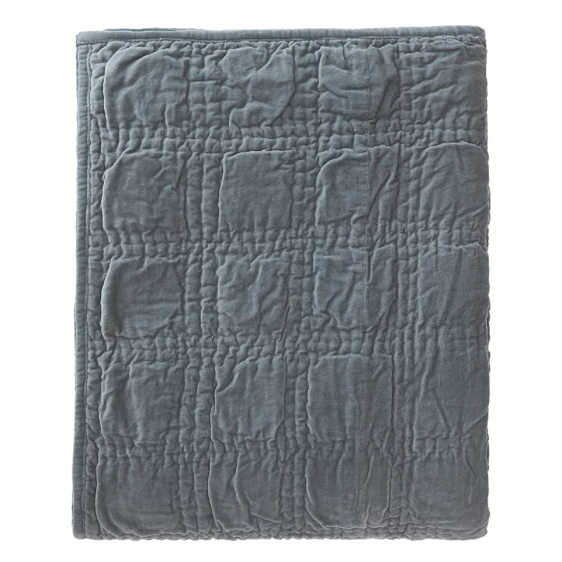 tropical style bedspreads with palm leaves and bright colors for a vacation - like vibeSamana Velvet Quilt [Green grey]