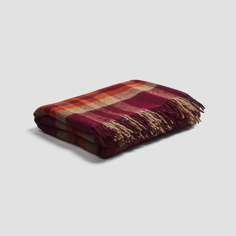 Alpaca wool blankets for a hypoallergenic and warm optionBerry Check Cabin Wool Blanket Alpaca wool blankets for a hypoallergenic and warm optionBerry Check Cabin Wool Blanket