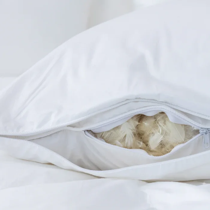 Down duvets with high - fill - power goose down for exceptional warmthBia Pillow
