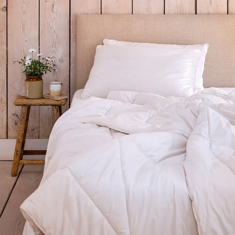 Organic cotton - filled duvets for a chemical - free and eco - friendly choiceBritish Wool Duvet Organic cotton - filled duvets for a chemical - free and eco - friendly choiceBritish Wool Duvet