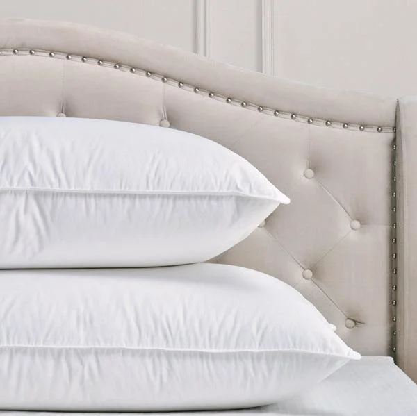Synthetic fiber duvets filled with microfiber for a soft and lightweight feelBrome Pillow Synthetic fiber duvets filled with microfiber for a soft and lightweight feelBrome Pillow