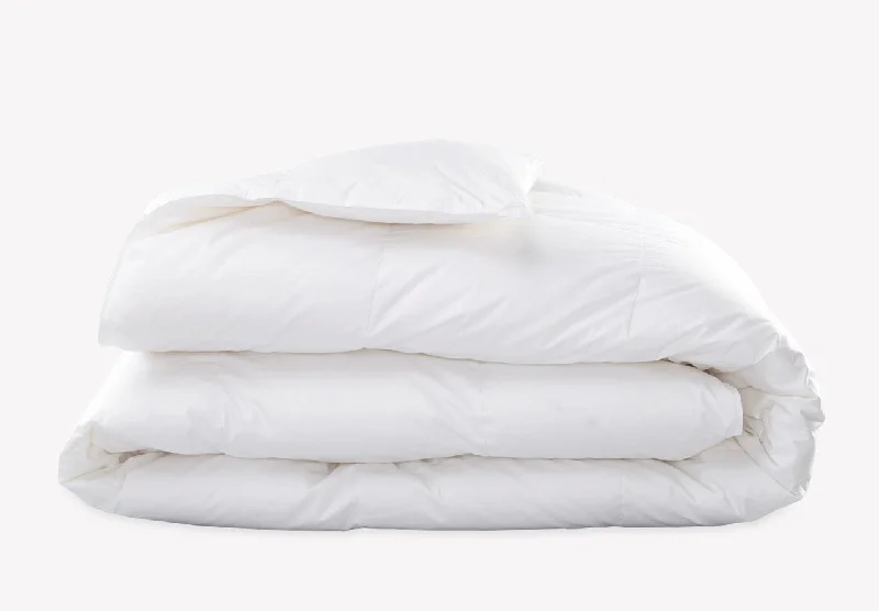 Full - size duvets for full - sized beds in guest rooms or smaller bedroomsChalet Down | Duvet Full - size duvets for full - sized beds in guest rooms or smaller bedroomsChalet Down | Duvet