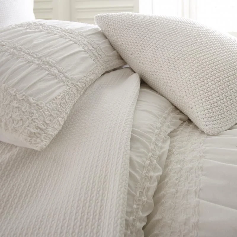 Bed skirts for beds with a solid - panel frameBed skirts for beds with a curved frameHarper Twin Duvet- White Bed skirts for beds with a solid - panel frameBed skirts for beds with a curved frameHarper Twin Duvet- White