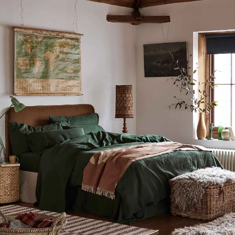Rayon from bamboo blankets for a silky and breathable feelCinnamon Botanical Wool Blanket Rayon from bamboo blankets for a silky and breathable feelCinnamon Botanical Wool Blanket