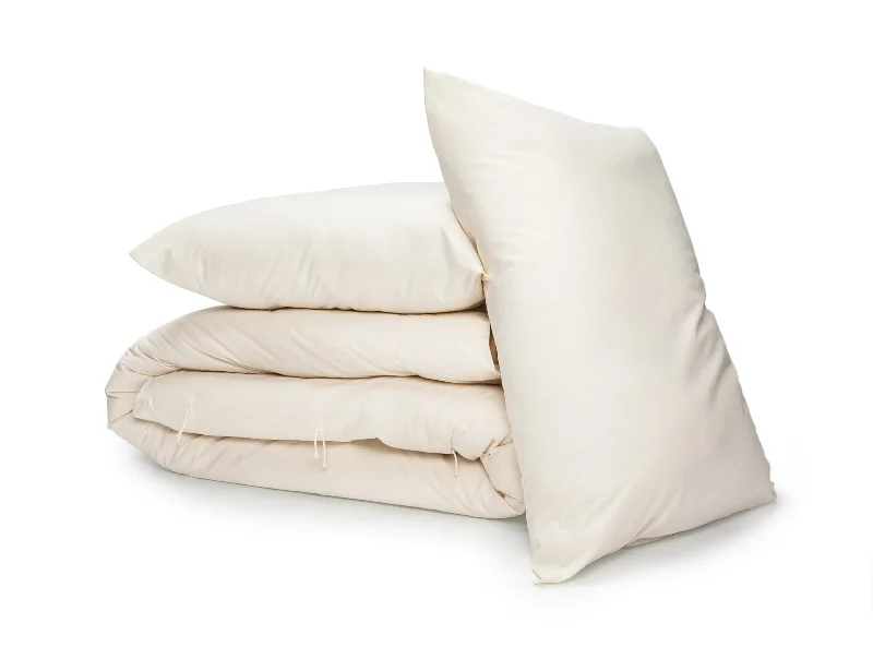 Full - size comforters suitable for full - sized beds in guest rooms or small bedroomsWool Comforter + Pillows Full - size comforters suitable for full - sized beds in guest rooms or small bedroomsWool Comforter + Pillows