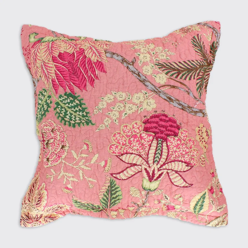 silk bedspreads with a luxurious and smooth textureConstance Pink Pillowshams and Cushions silk bedspreads with a luxurious and smooth textureConstance Pink Pillowshams and Cushions