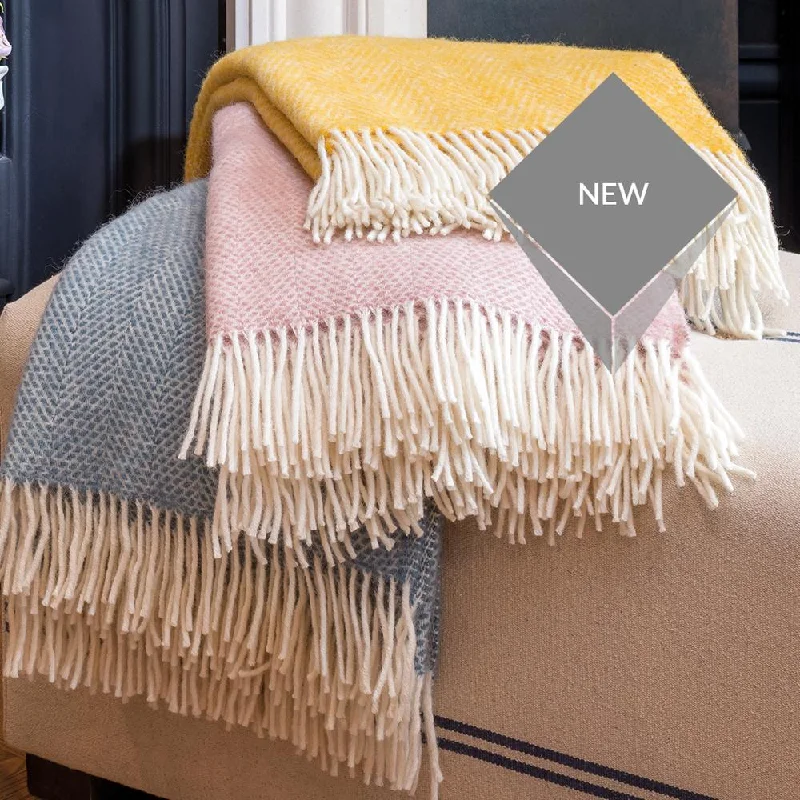 Wool blankets with natural warmth and insulationConwy Blankets