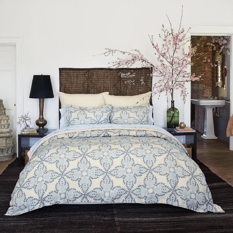 Silk - filled duvets for a luxurious and smooth sleeping experienceDasati Duvet Set Silk - filled duvets for a luxurious and smooth sleeping experienceDasati Duvet Set