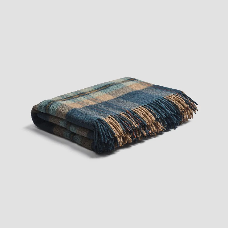 Recycled polyester blankets for an eco - conscious optionDeep Teal Check Cabin Wool Blanket Recycled polyester blankets for an eco - conscious optionDeep Teal Check Cabin Wool Blanket