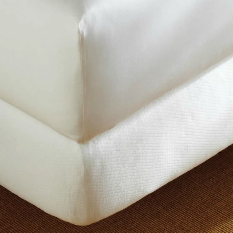 Bed skirts for beds with a wooden frameBed skirts for beds with a wooden frameDiamond Matelassé Box Spring Cover Bed skirts for beds with a wooden frameBed skirts for beds with a wooden frameDiamond Matelassé Box Spring Cover