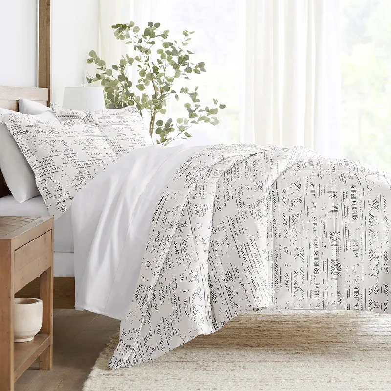 Bamboo - fiber - filled comforters with antibacterial and breathable qualitiesDistressed Field Down-Alternative Comforter Set Bamboo - fiber - filled comforters with antibacterial and breathable qualitiesDistressed Field Down-Alternative Comforter Set