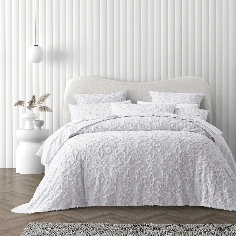 minimalist japanese style bedspreads with simple and clean linesElla Bedspread Set White minimalist japanese style bedspreads with simple and clean linesElla Bedspread Set White