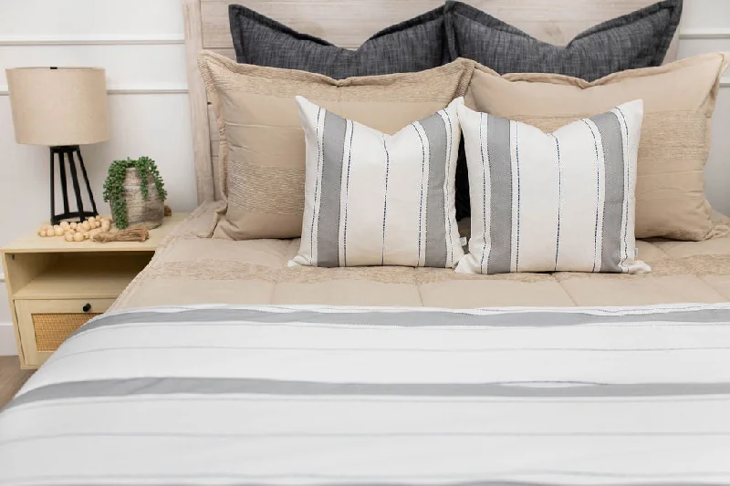 Silk blankets with a smooth and elegant touchEthan Blanket