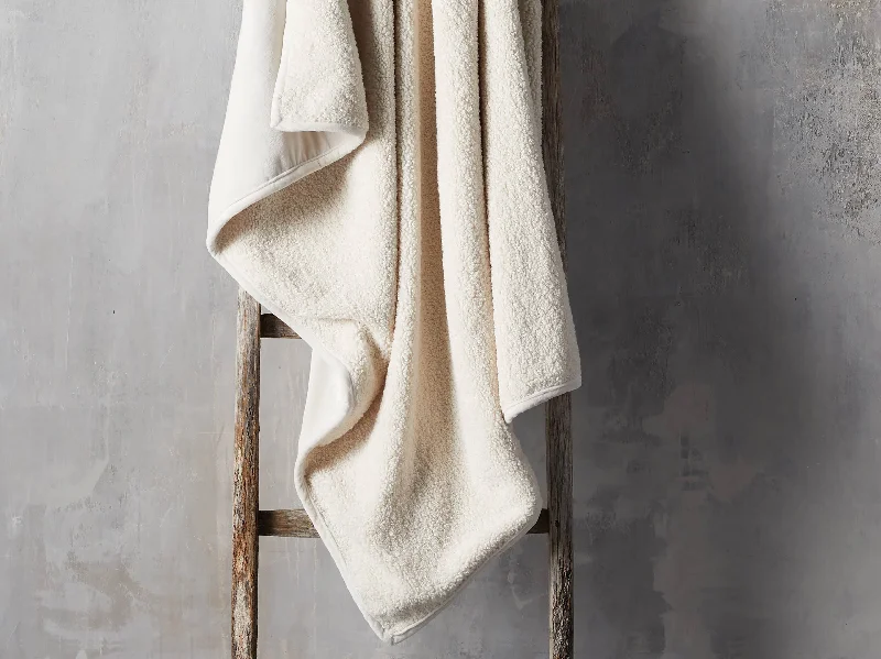Cashmere blankets for ultimate softness and luxuryFaux Fur Sherpa Throw