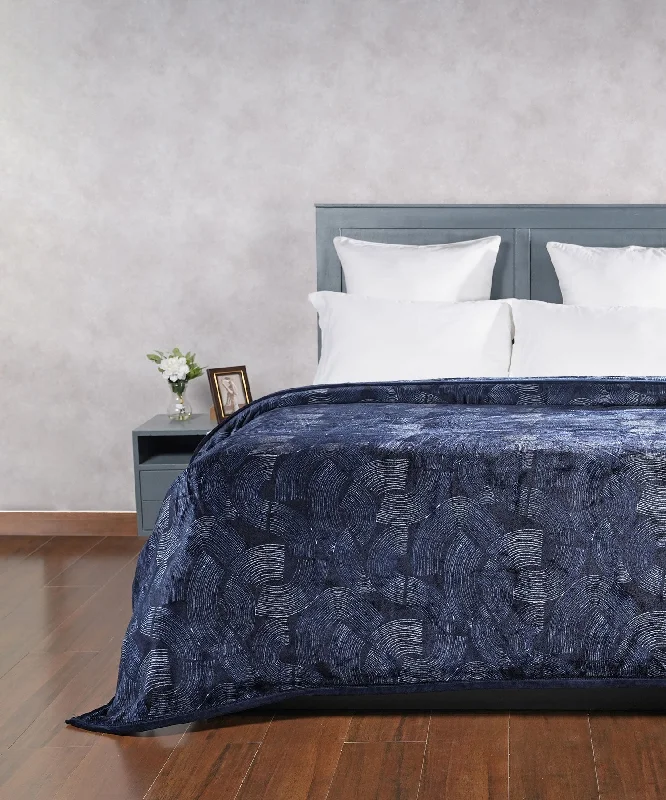 Wool blankets with natural warmth and insulationHE Eternal Embrace Double Blanket, 290GSM, 100% Polyster, Metro Wool blankets with natural warmth and insulationHE Eternal Embrace Double Blanket, 290GSM, 100% Polyster, Metro