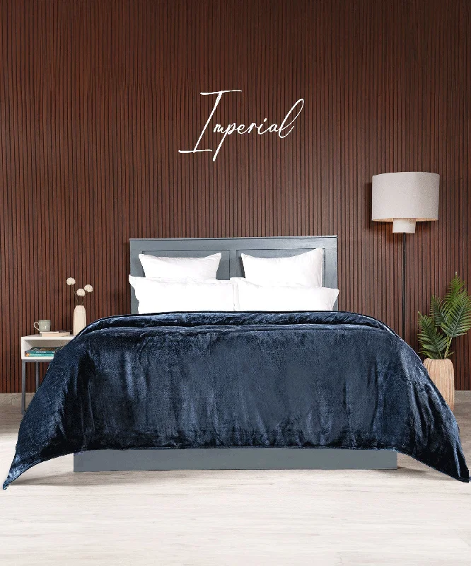 Acrylic blankets for a soft and affordable alternativeHE Style me Solid Double Blanket, 290GSM, 100% Polyster, Imperial Acrylic blankets for a soft and affordable alternativeHE Style me Solid Double Blanket, 290GSM, 100% Polyster, Imperial