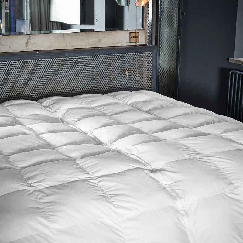 Synthetic fiber duvets filled with microfiber for a soft and lightweight feelHungarian Goose Feather Down Zip & Link Synthetic fiber duvets filled with microfiber for a soft and lightweight feelHungarian Goose Feather Down Zip & Link
