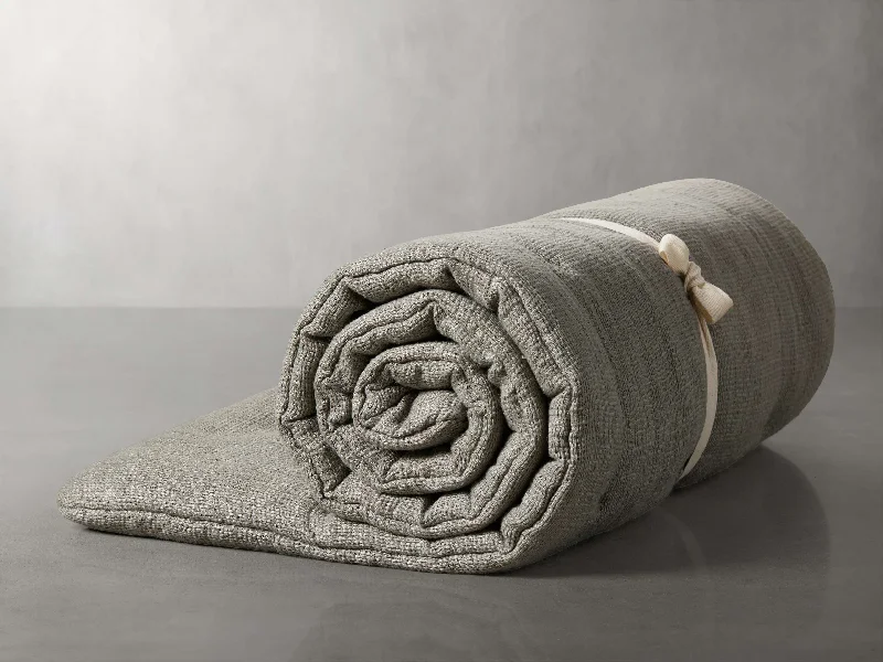 Silk blankets with a smooth and elegant touchKhai Throwbed