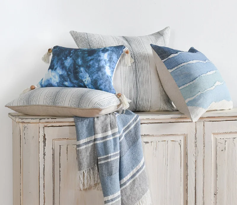 Mohair blankets with a unique sheen and softnessVilla by Classic Home Lima Stripe Throw Blanket Mohair blankets with a unique sheen and softnessVilla by Classic Home Lima Stripe Throw Blanket