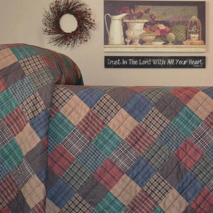 country style bedspreads with floral prints and gingham accents for a homely feelLincoln Plaid Hand Quilted Bedspread Quilt country style bedspreads with floral prints and gingham accents for a homely feelLincoln Plaid Hand Quilted Bedspread Quilt