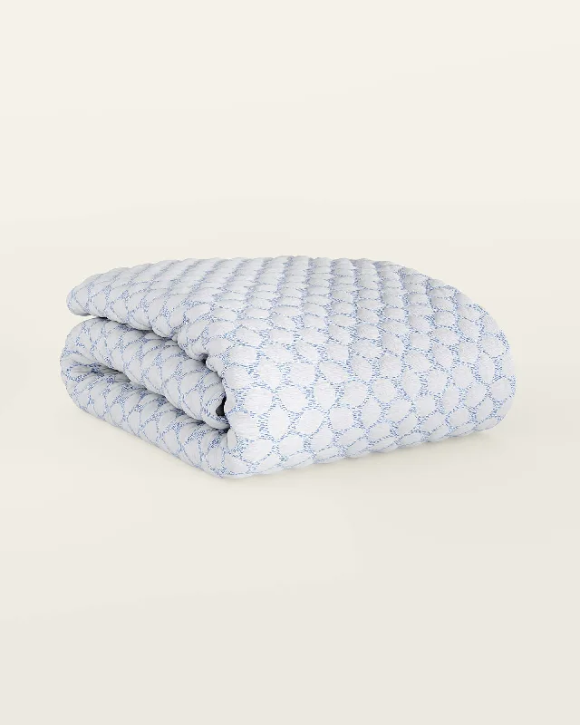 Synthetic fiber duvets filled with microfiber for a soft and lightweight feelLullaby Earth Dream Easy Waterproof Twin Mattress 6” Protector Pad Synthetic fiber duvets filled with microfiber for a soft and lightweight feelLullaby Earth Dream Easy Waterproof Twin Mattress 6” Protector Pad