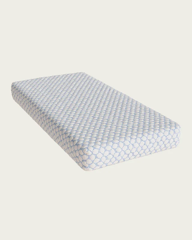 Synthetic fiber duvets filled with microfiber for a soft and lightweight feelLullaby Earth Twin 7" Mattress With Washable Cover Synthetic fiber duvets filled with microfiber for a soft and lightweight feelLullaby Earth Twin 7" Mattress With Washable Cover