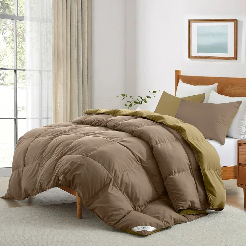 Microfiber - filled comforters that are lightweight and easy to care forAll Season Gold Super Soft Reversible King Comforter Set 220x240cm with 2 Pillow Case Microfiber - filled comforters that are lightweight and easy to care forAll Season Gold Super Soft Reversible King Comforter Set 220x240cm with 2 Pillow Case