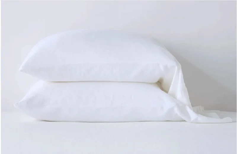 Bed skirts for beds with a decorative - carved frameBed skirts for beds with a metal frameMadera Luxe Pillowcases Bed skirts for beds with a decorative - carved frameBed skirts for beds with a metal frameMadera Luxe Pillowcases
