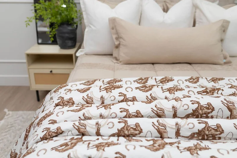 King - size blankets to cover large beds comfortablyMaverick Blanket