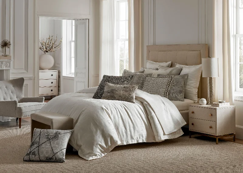 Wool - filled duvets for natural insulation and moisture - wicking propertiesMilan Ivory Duvet Wool - filled duvets for natural insulation and moisture - wicking propertiesMilan Ivory Duvet