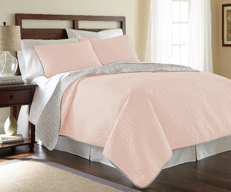 Goose down comforters known for their superior quality and insulationModern Threads 3-Piece solid reversible coverlet set leaf Goose down comforters known for their superior quality and insulationModern Threads 3-Piece solid reversible coverlet set leaf