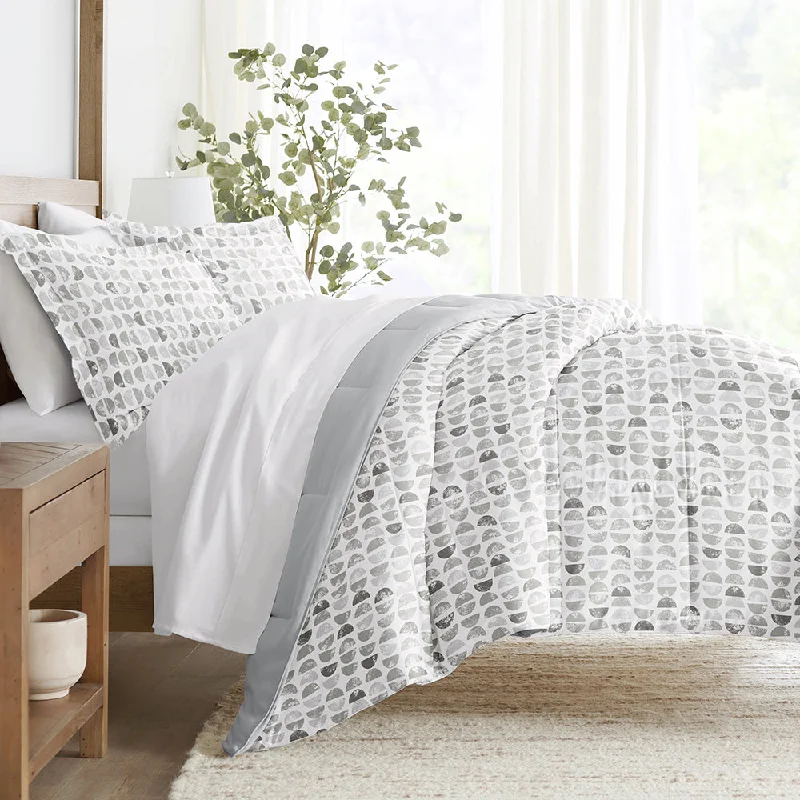 Bamboo - fiber - filled comforters with antibacterial and breathable qualitiesMoonlight Stars Reversible Down-Alternative Comforter Set Bamboo - fiber - filled comforters with antibacterial and breathable qualitiesMoonlight Stars Reversible Down-Alternative Comforter Set
